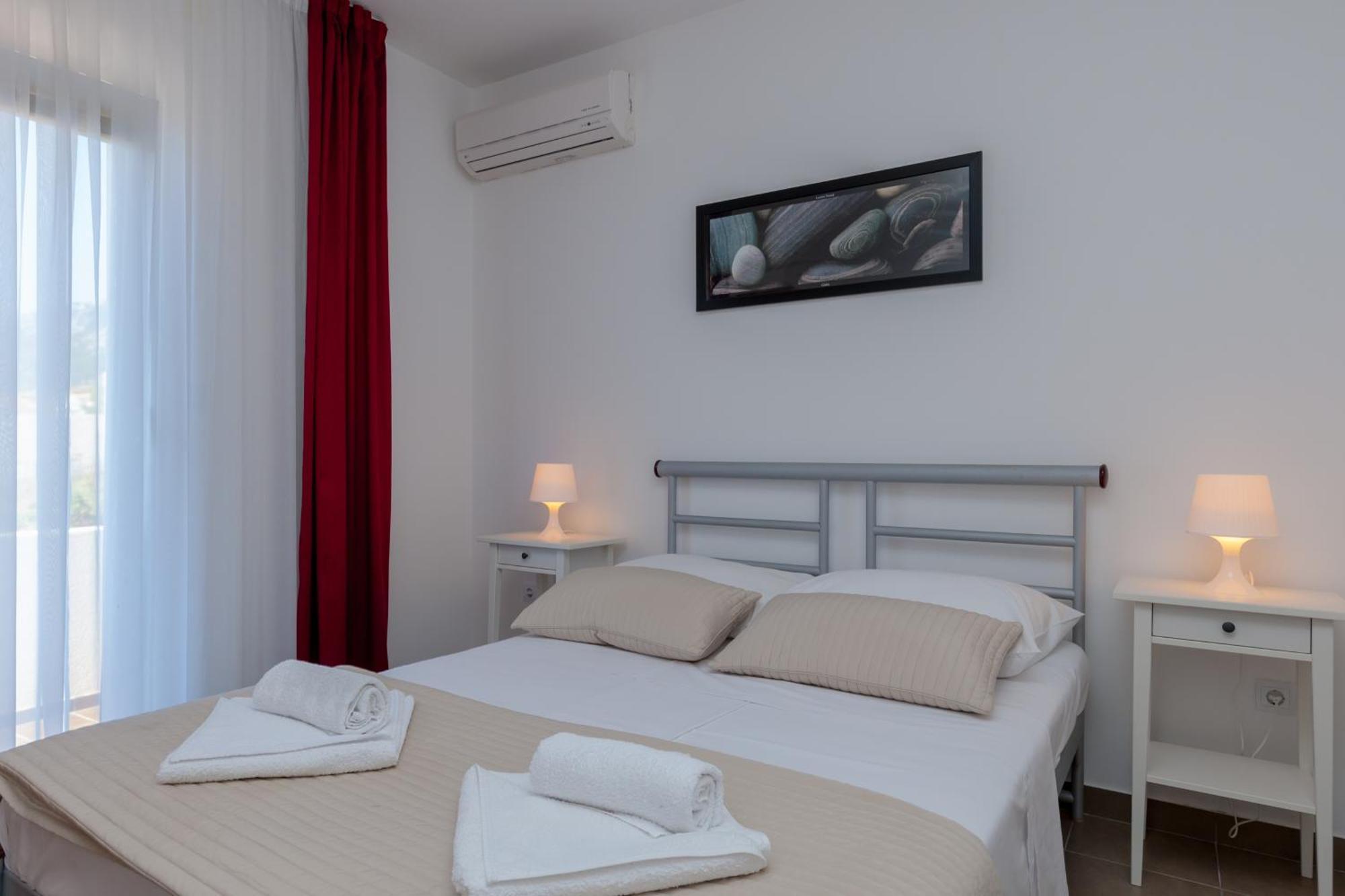 Villa Livia Apartments Bol Ngoại thất bức ảnh